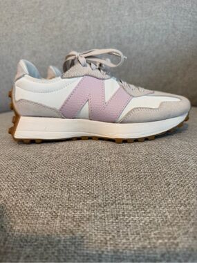 New Balance 327 Women's Sneakers COLOR: Moonbeam with December Sky